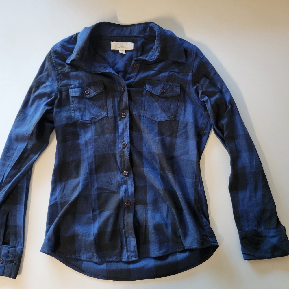 Urban Oufitters Thread and Supply Checkered long sleeve buttoned shirt